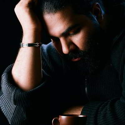 رضا صادقی موج و صخره