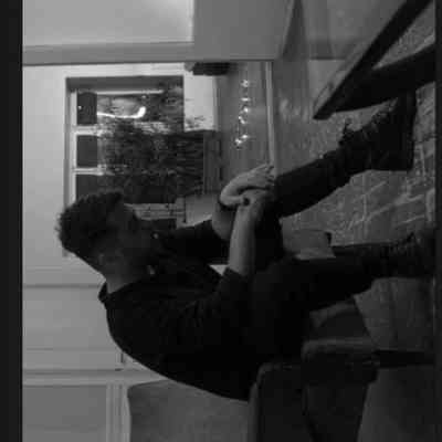 آهنگ لکنت میگیرم بگی عاشقمی