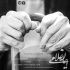 آهنگ دستاتو کاش بندازی دور گردنم من بی تو همش دنبال گریه کردنم عشق اومد منو عاشق بارونم