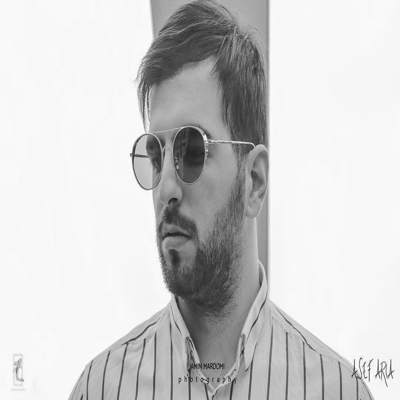 آهنگ اومدم باز لب دریا تک و تنها