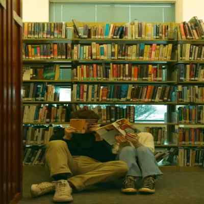 آهنگ چون همسفر عشق شدی مرد سفر باش از داریوش